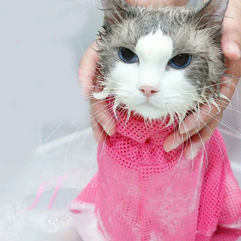 Adjustable Mesh Grooming and Bathing Bag for Cats and Small Dogs