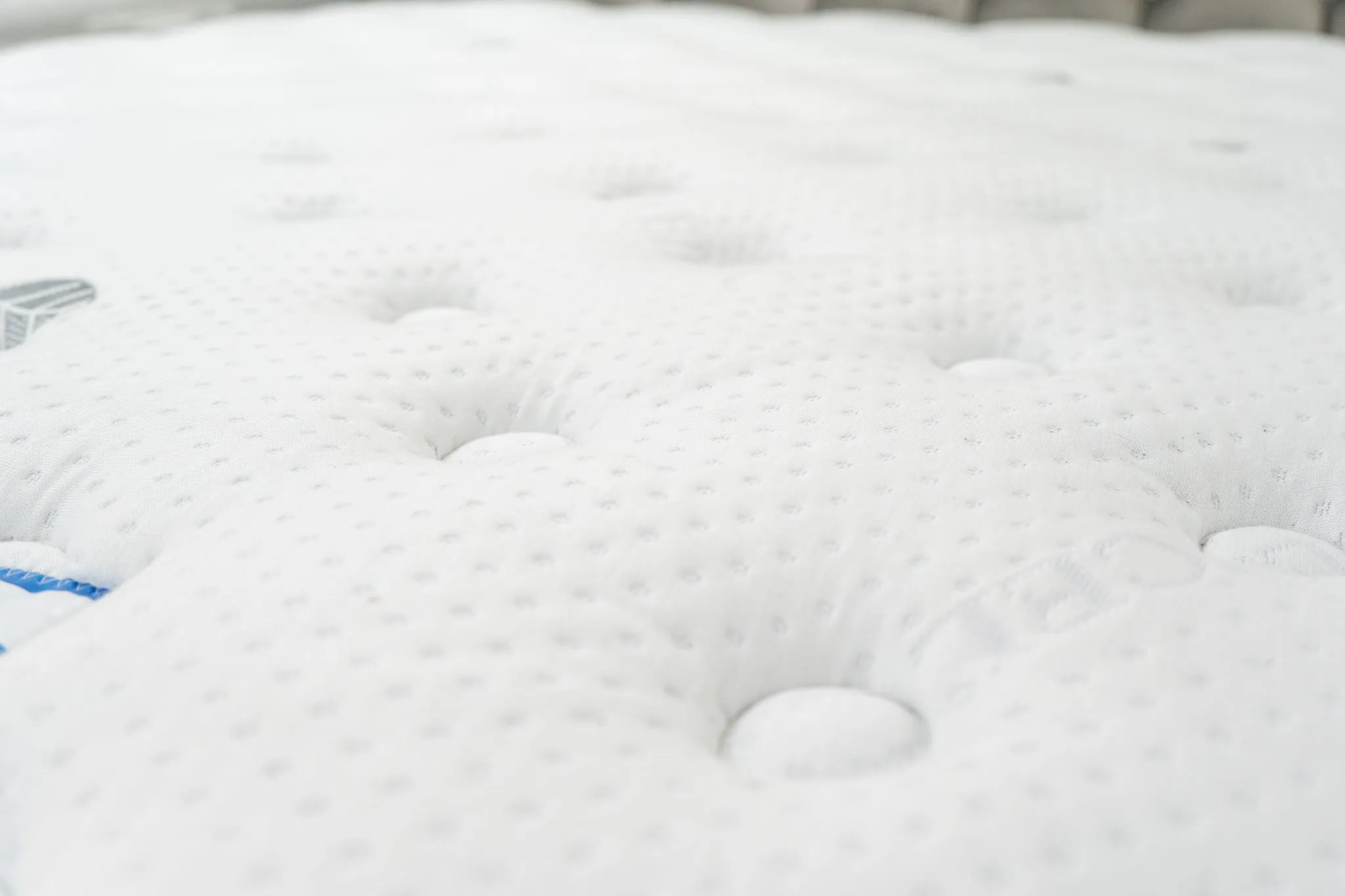 Imperial 2500 Pocket Sprung Gel Infused Memory Foam Rolled Mattress